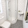 Photo 7: 3 x Bathrooms!