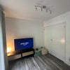 Photo 4: Lounge Area