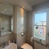 Photo 4: Sharing bathroom