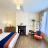 Photo 6: Bedroom