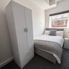 Photo 6: Room 1