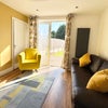 Photo 13: Lounge