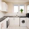 Photo 4: Kitchen