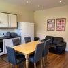 Photo 5: kitchen