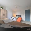 Photo 2: Room 4