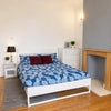 Photo 8: room 2