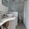 Photo 5: bathroom