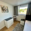 Photo 2: Bedroom 