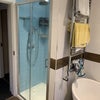 Photo 7: bathroom