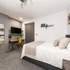 Photo 2: En Suite Room