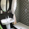 Photo 7: shower room