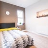 Photo 6: Modern Ground Floor Double Room 