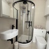 Photo 4: Ensuite shower room
