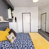 Photo 11: Room 1 En Suite