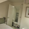 Photo 3: En suite