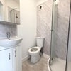 Photo 5: Room 3 Ensuite