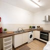 Photo 6: Kitchen