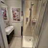 Photo 4: Bathroom