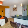 Photo 3: Lounge Area