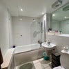Photo 7: Main bathroom 
