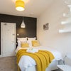 Photo 4: Room 2