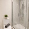Photo 2: En-Suite