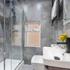Photo 4: Room 3 Ensuite
