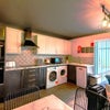 Photo 6: Kitchen Lounge
