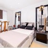 Photo 3: the available room