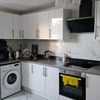 Photo 7: Kitchen