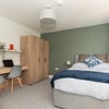 Photo 5: Room 6 - Fully furnished double ensuite room