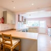 Photo 7: Kitchen