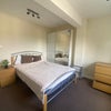 Photo 14: Double en-suite 