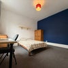 Photo 4: Bed 1
