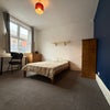 Photo 5: Bed 1