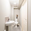 Photo 4: Room 1 Ensuite