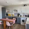 Photo 3: Kitchen