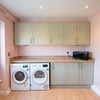 Photo 10: Kitchen