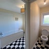 Photo 7: Bathroom/Toilet 