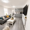 Photo 8: Living room 