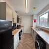 Photo 4: Kitchen