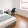 Photo 8: room 1