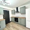 Photo 4: Kitchen