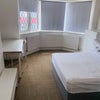 Photo 5: bedroom