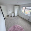 Photo 2: Room 1