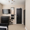 Photo 3: Ensuite Room