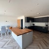 Photo 7: Kitchen