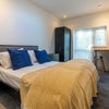 Photo 2: Room 3 En Suite