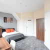 Photo 3: bright room
