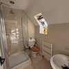Photo 5: Ensuite